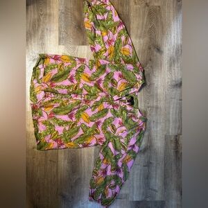 T.E By Tracy Evans floral tropical print Women's Blouse Size XL